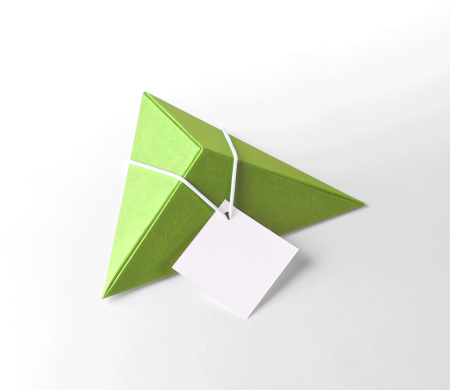 Caja Triangular de Cartón