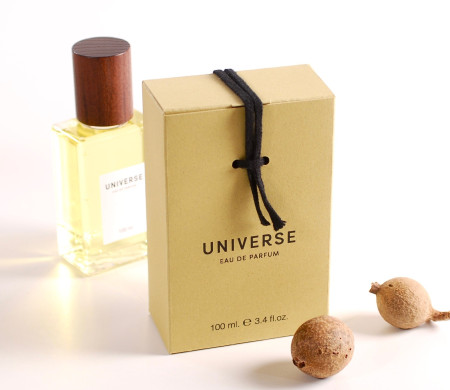 Scatola Regalo in Cartone con Un'Originalissima Chiusura