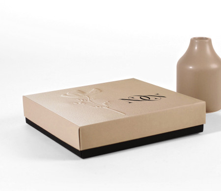 Boîte à cadeaux carrée Personnalisée | SelfPackaging