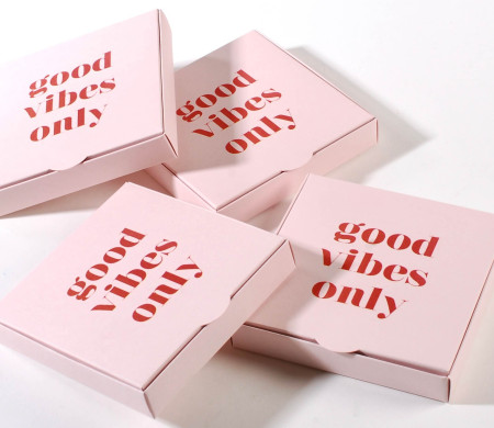 Idea: Scatola Rosa per Caramelle Gommose | SelfPackaging